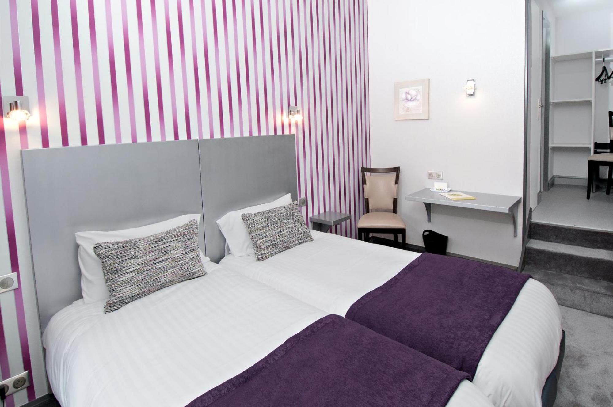 Logis Hotel Restaurant Nougier Saint-Étienne-de-Fursac Habitación foto