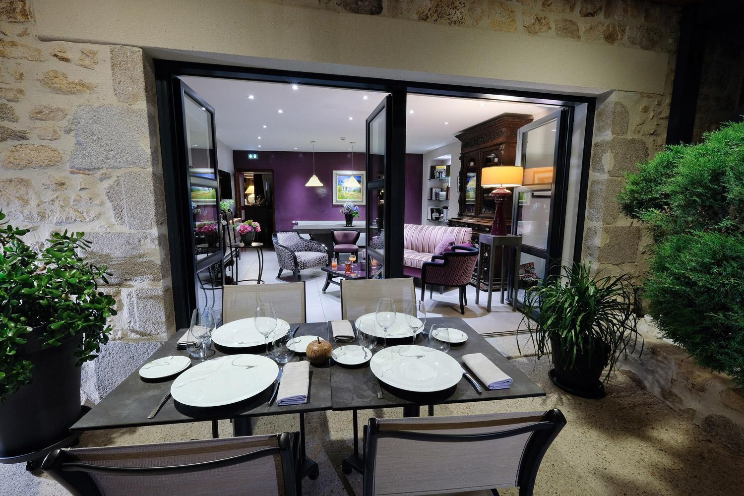 Logis Hotel Restaurant Nougier Saint-Étienne-de-Fursac Exterior foto