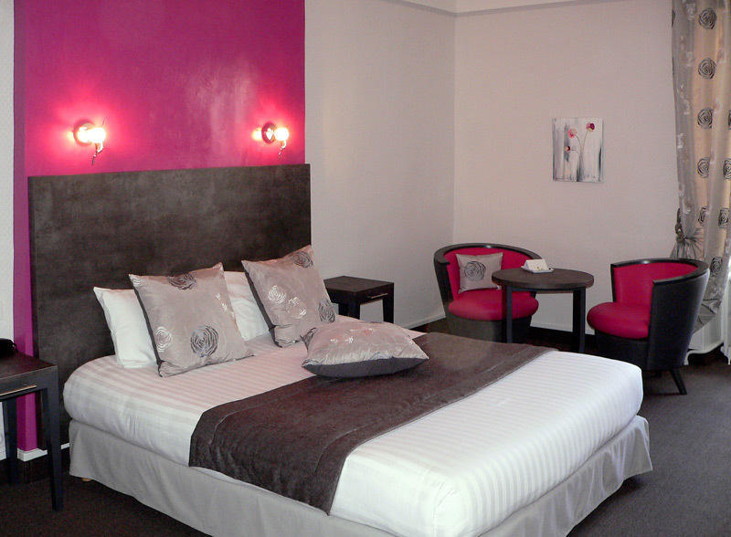 Logis Hotel Restaurant Nougier Saint-Étienne-de-Fursac Habitación foto