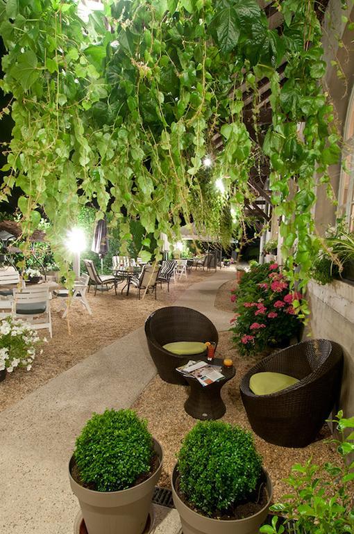Logis Hotel Restaurant Nougier Saint-Étienne-de-Fursac Exterior foto